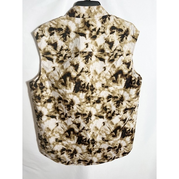 NWT Samsoe Samsoe Camo Sleeveless Shirt in Camo Clay - Picture 3 of 3